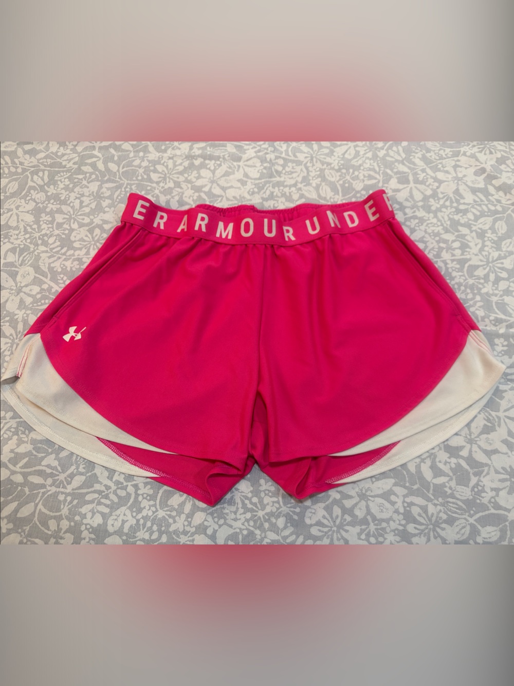 Under Armour Women's Loose Heatgear Running Shorts, Size M